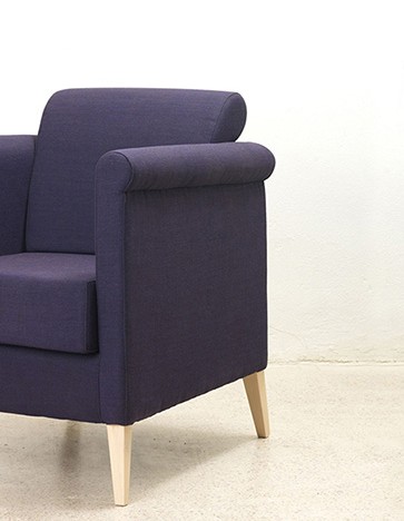 Niara - Ximo Roca Diseño. Serie de sofas y sillones para colectividades u hogar, los sillones chester de siempre pero con un aire actual y fresco.