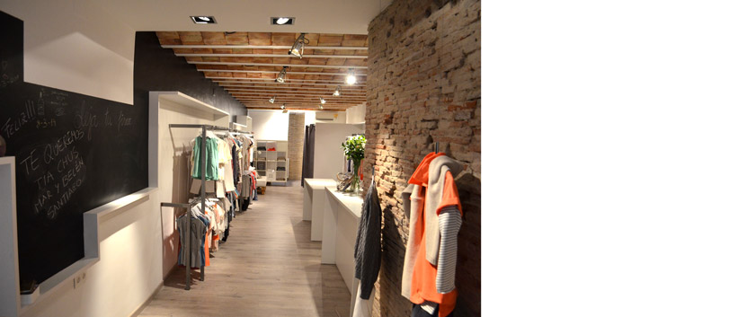 8+ - Ximo Roca Diseño. Diseño de tienda de ropa situada en Valencia. Diseño de identidad corporativa, material promocional, branding, papelería corporativa.