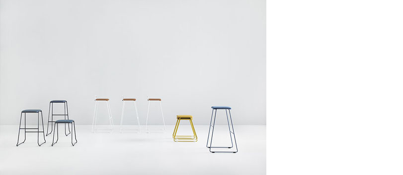 Colección de sillas y taburetes, versátil y completamente adaptable, que se integra en cualquier espacio.