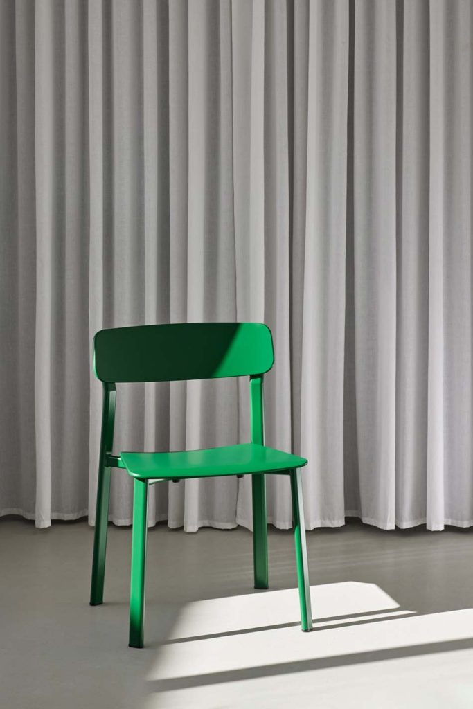 Minim model chairs by Ximo Roca